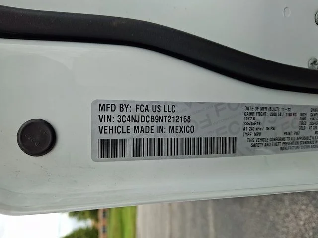 Used 2022 White Jeep Limited image 27