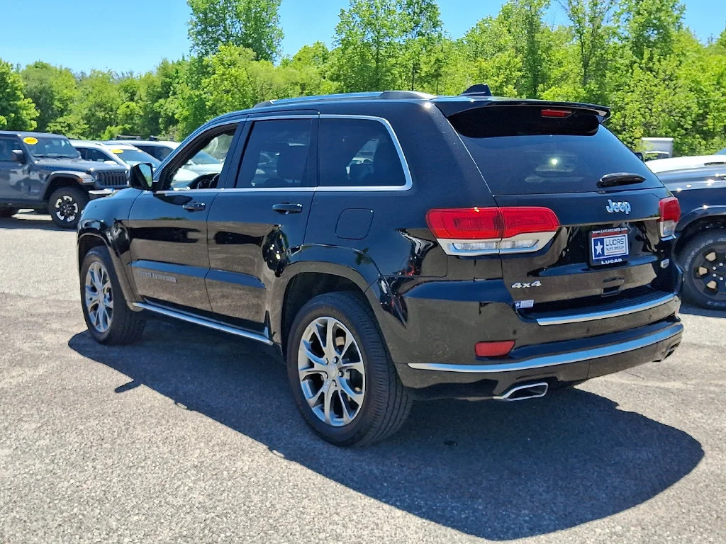 Used 2021 Diamond Black Crystal Pearlcoat Jeep Summit image 8