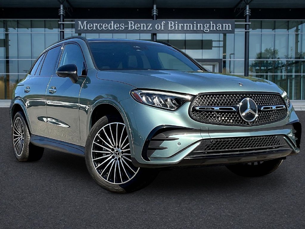 2025 Mercedes-Benz GLC