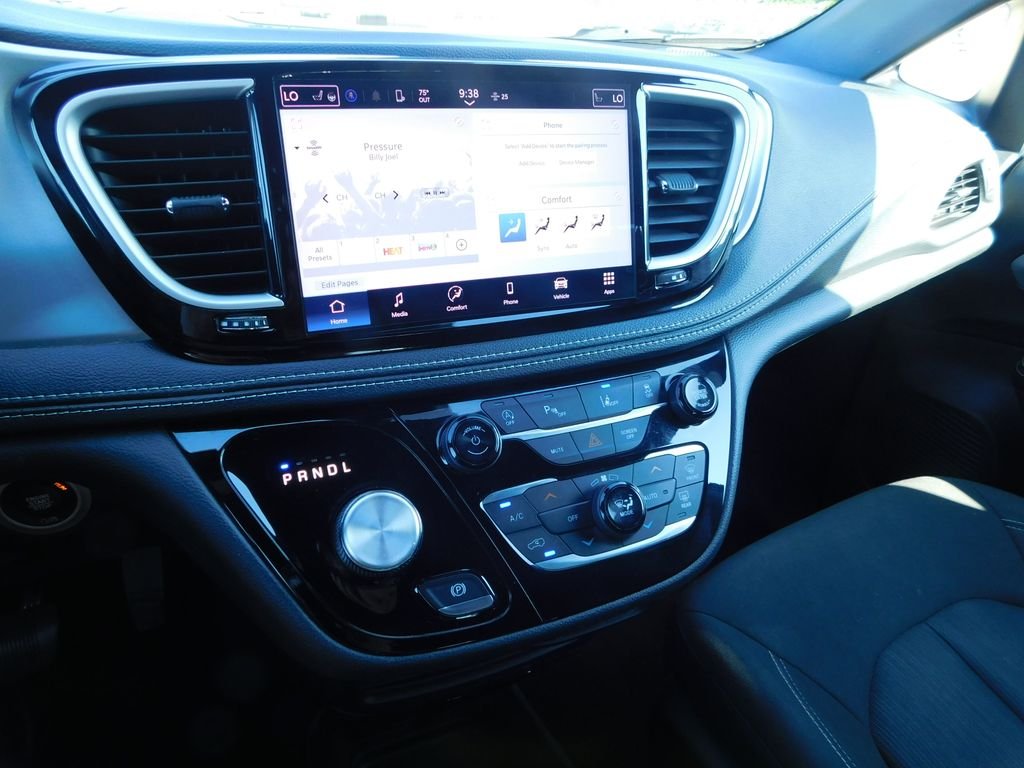 Used 2021 Black Chrysler Touring image 38