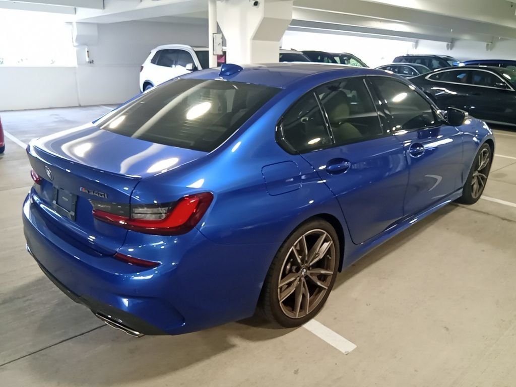 Used 2022 Blue Metallic BMW M340i image 5