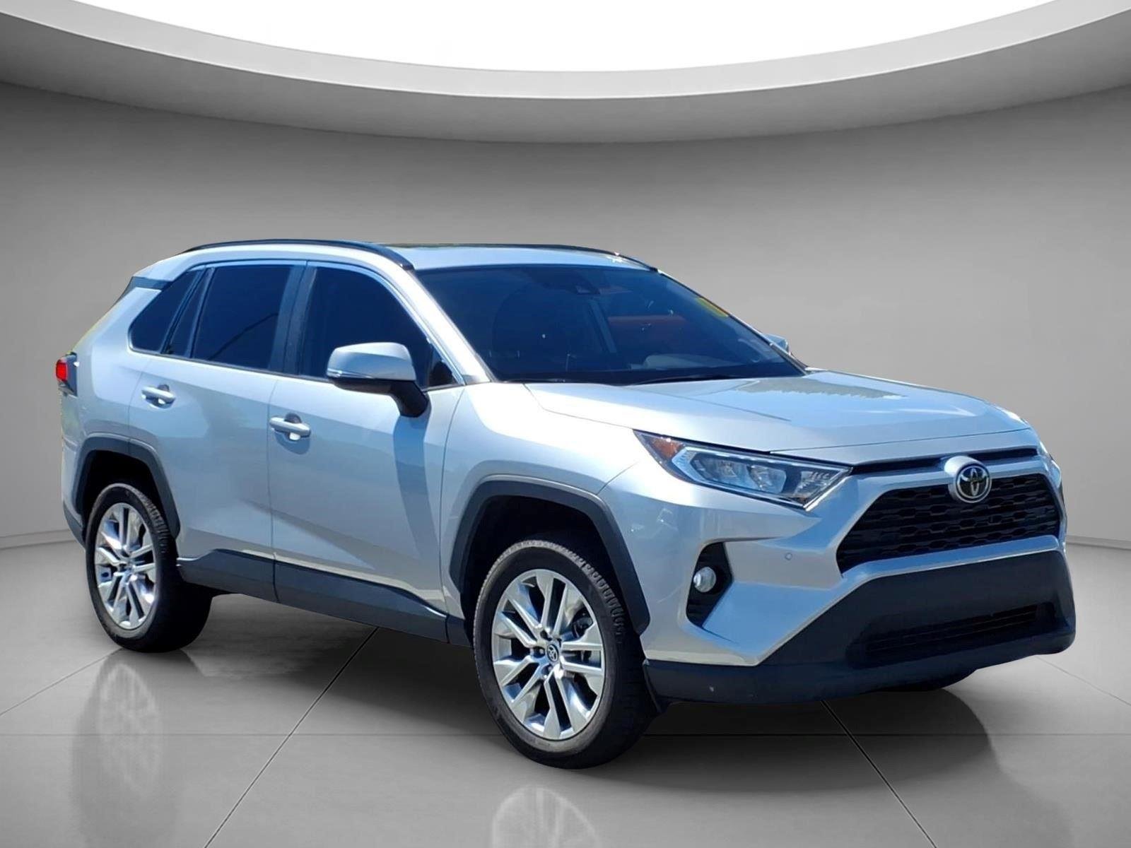 Used 2021 SILVER TOYOTA  image 1