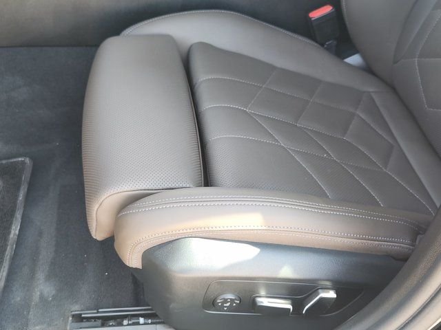 Used 2026 Black BMW 530i xDrive image 24
