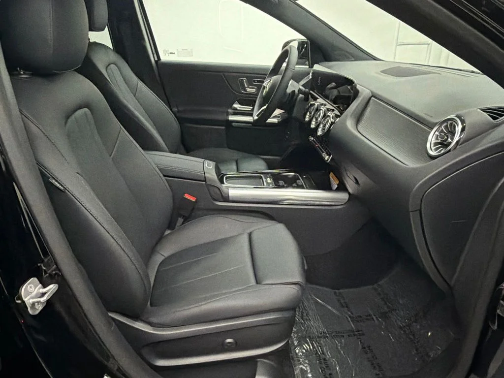 New 2026 Black Mercedes-Benz GLA 250 image 28