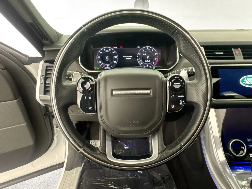 Certified Used 2022 White Land Rover HSE Silver Edition image 11