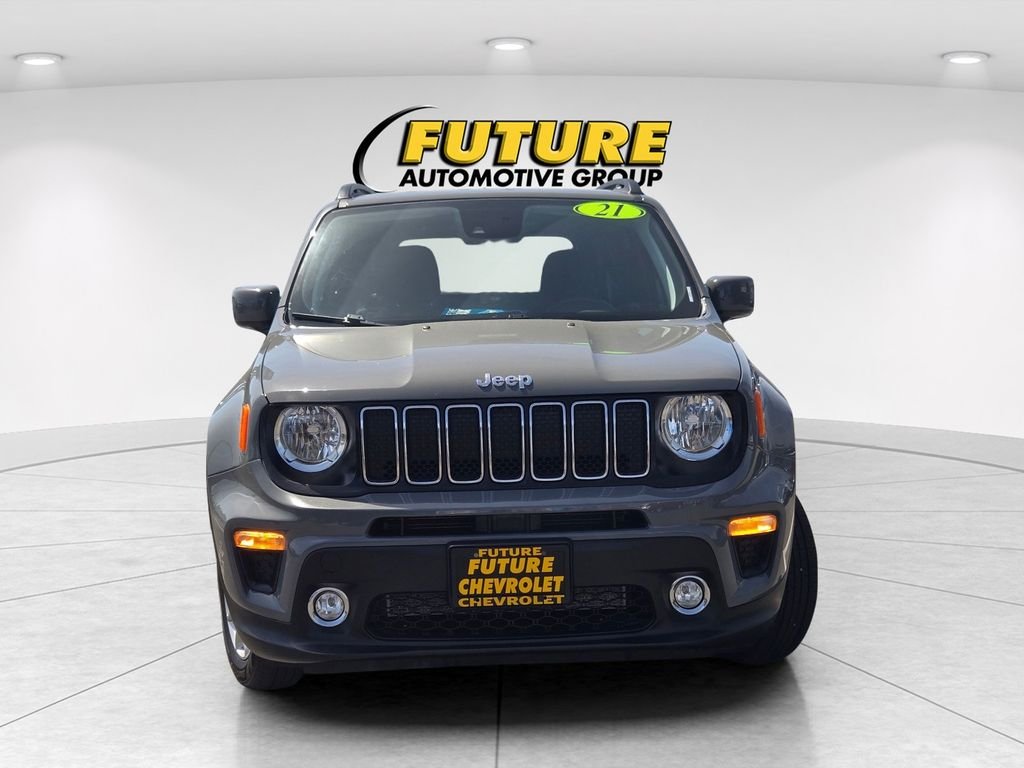 Used 2021 Gray Jeep Latitude image 2