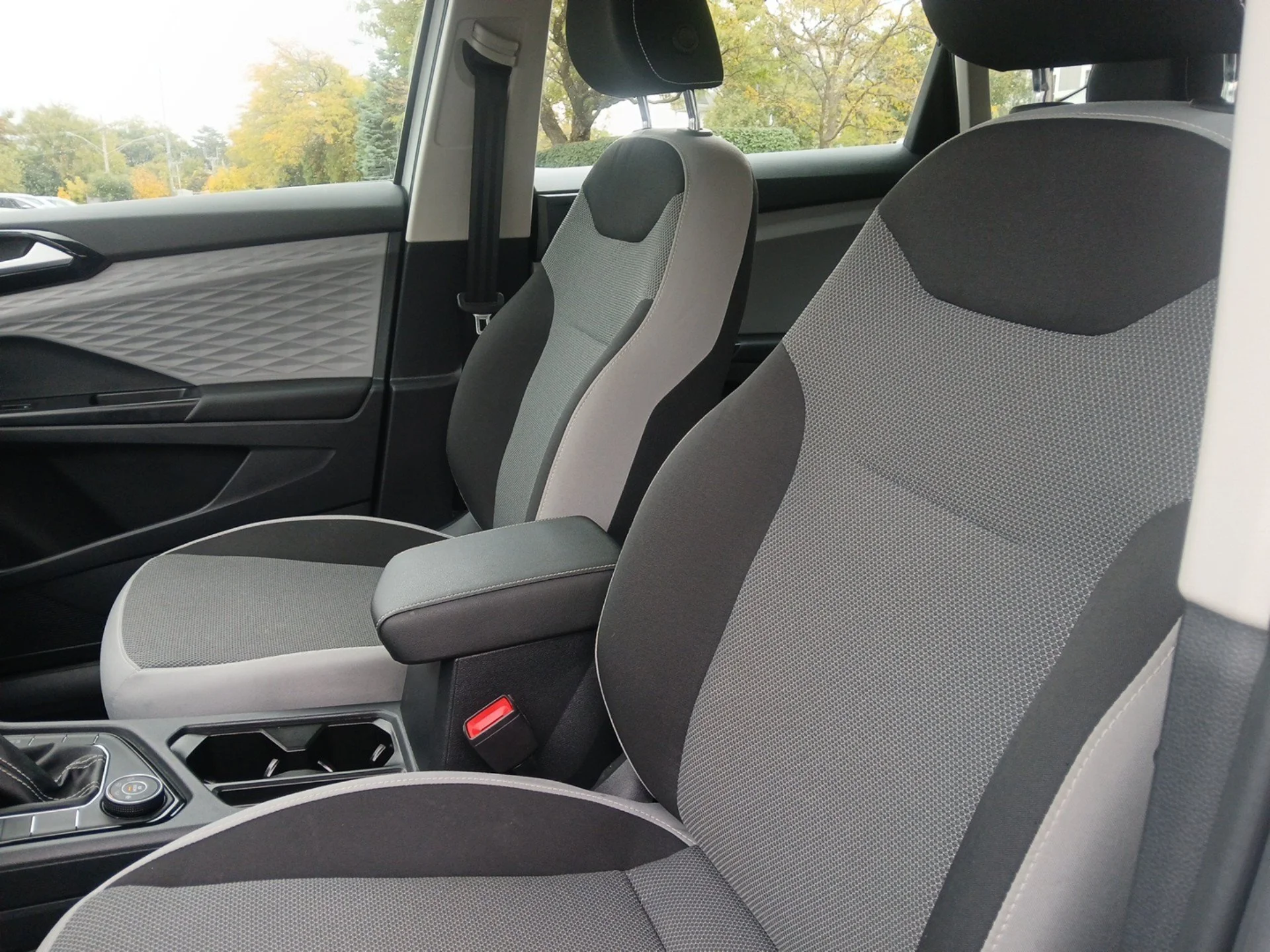 Certified Used 2023  Volkswagen S image 20