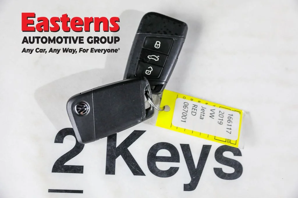 Used 2019 Red Volkswagen SEL image 22