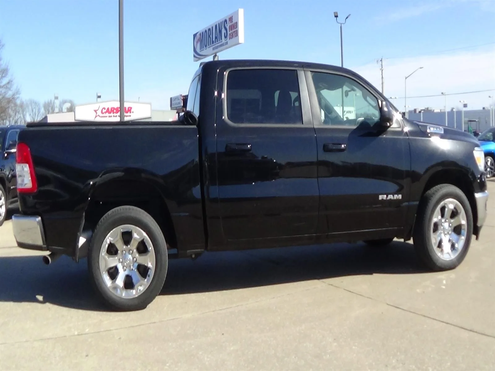 Certified Used 2022 Diamond Black Crystal Pearl Coat (pxj) RAM Big Horn image 5