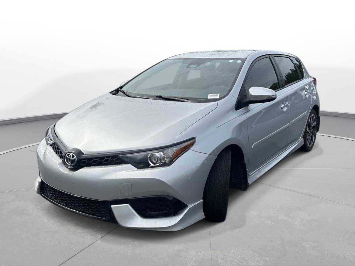 Used 2017 Classic Silver Metallic Toyota Base image 2