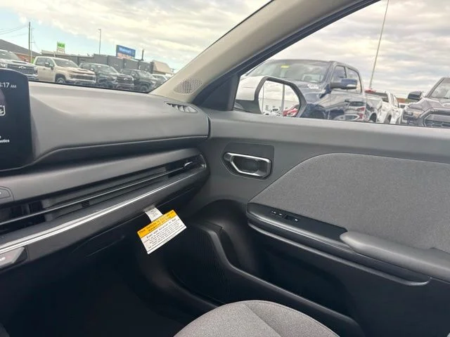 Used 2025 White Kia EX image 23