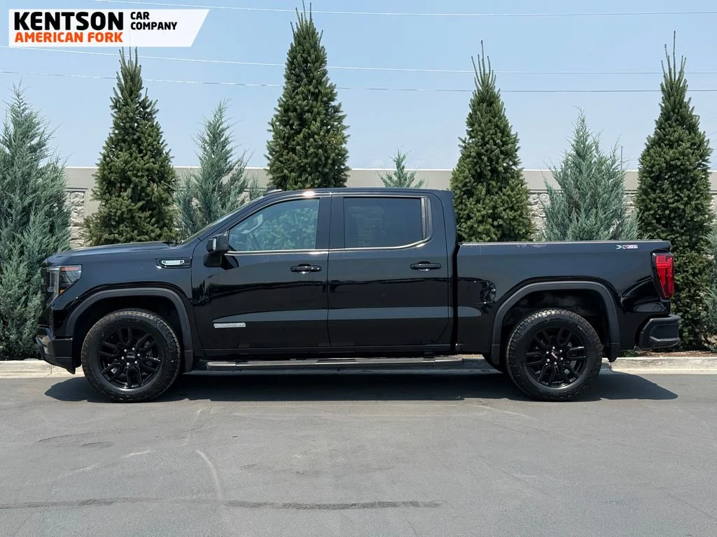 Used 2025 Black GMC Elevation image 4