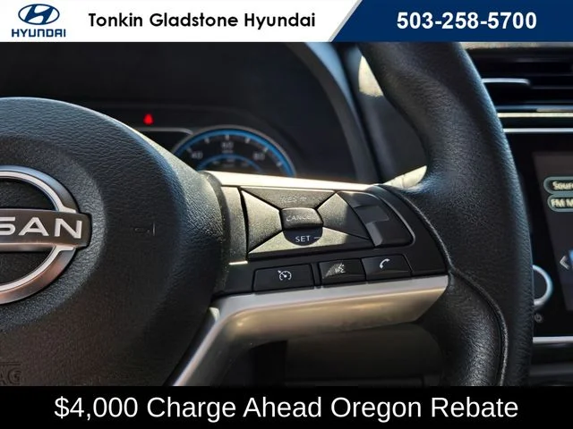 Used 2025 Glacier White Nissan S image 27