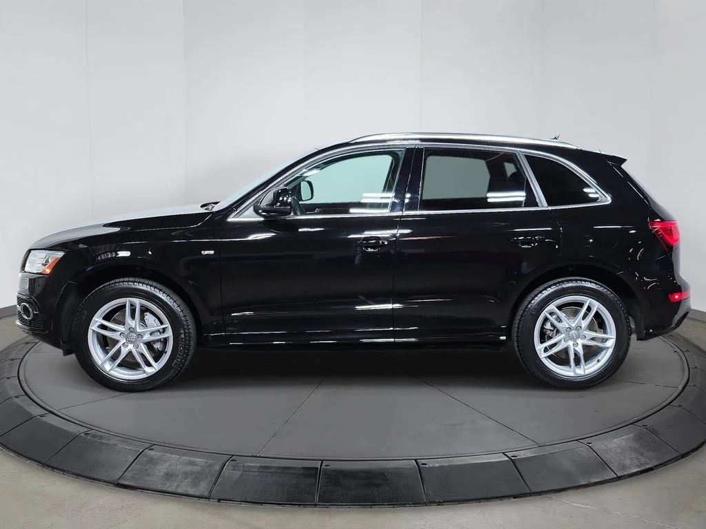 Used 2013  Audi 3.0T Premium Plus image 2