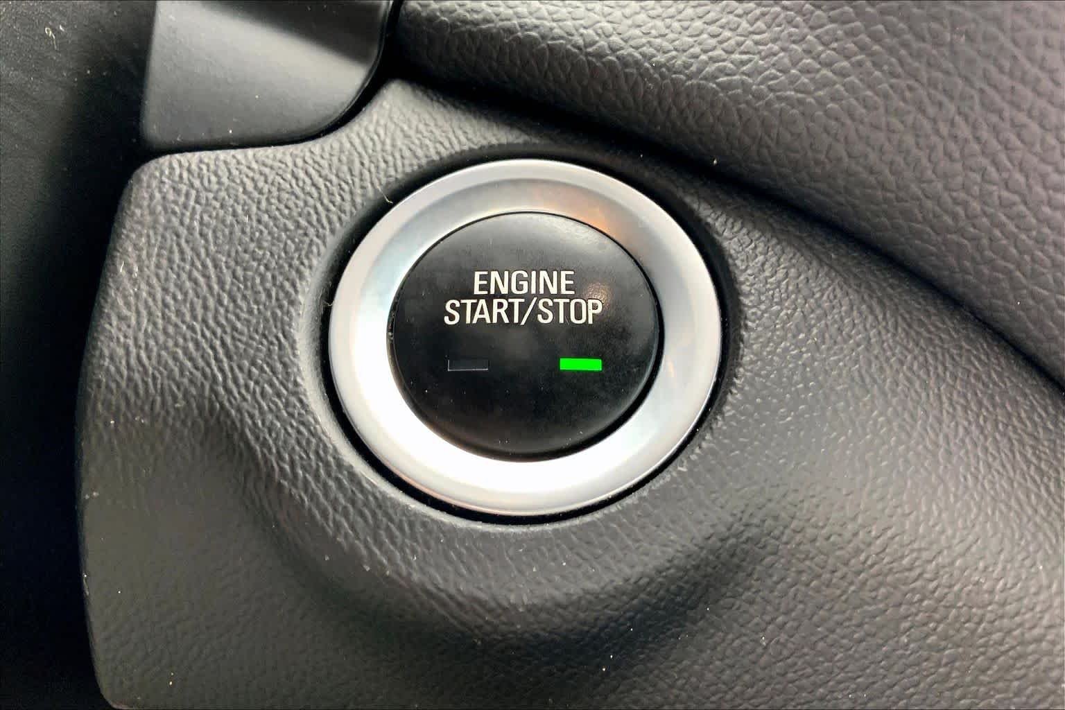 Used 2020 Silver Ice Metallic Chevrolet LT image 31