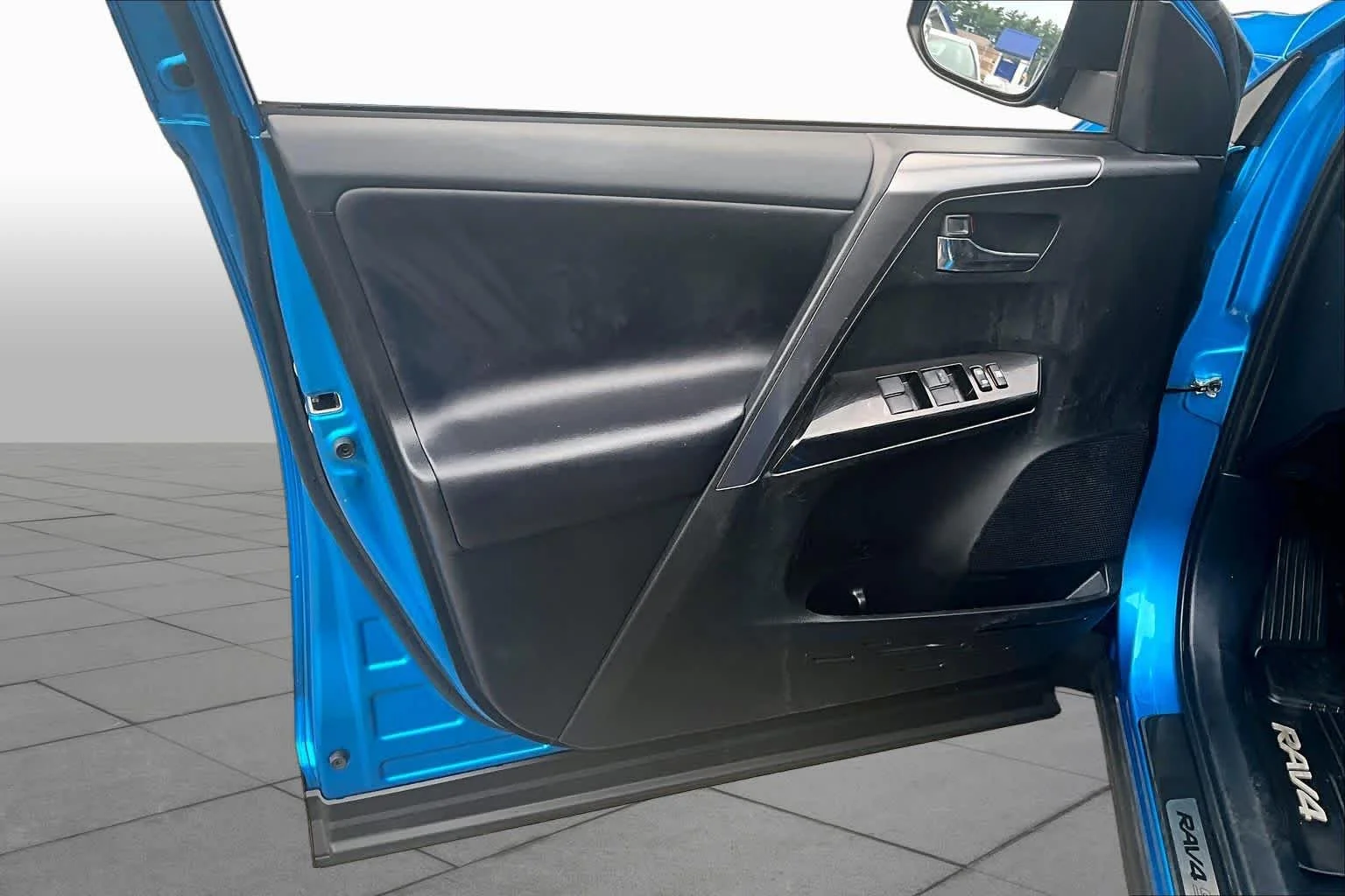 Certified Used 2018 Electric Storm Blue Toyota SE image 21
