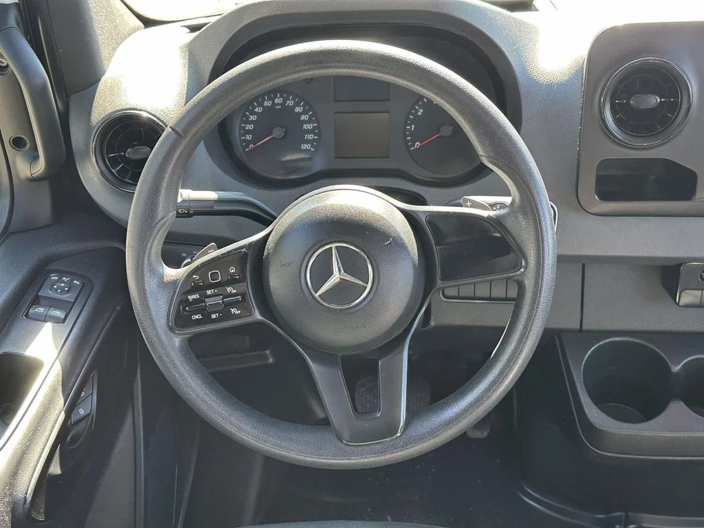 Used 2021 White Mercedes-Benz Cargo 170 WB image 21