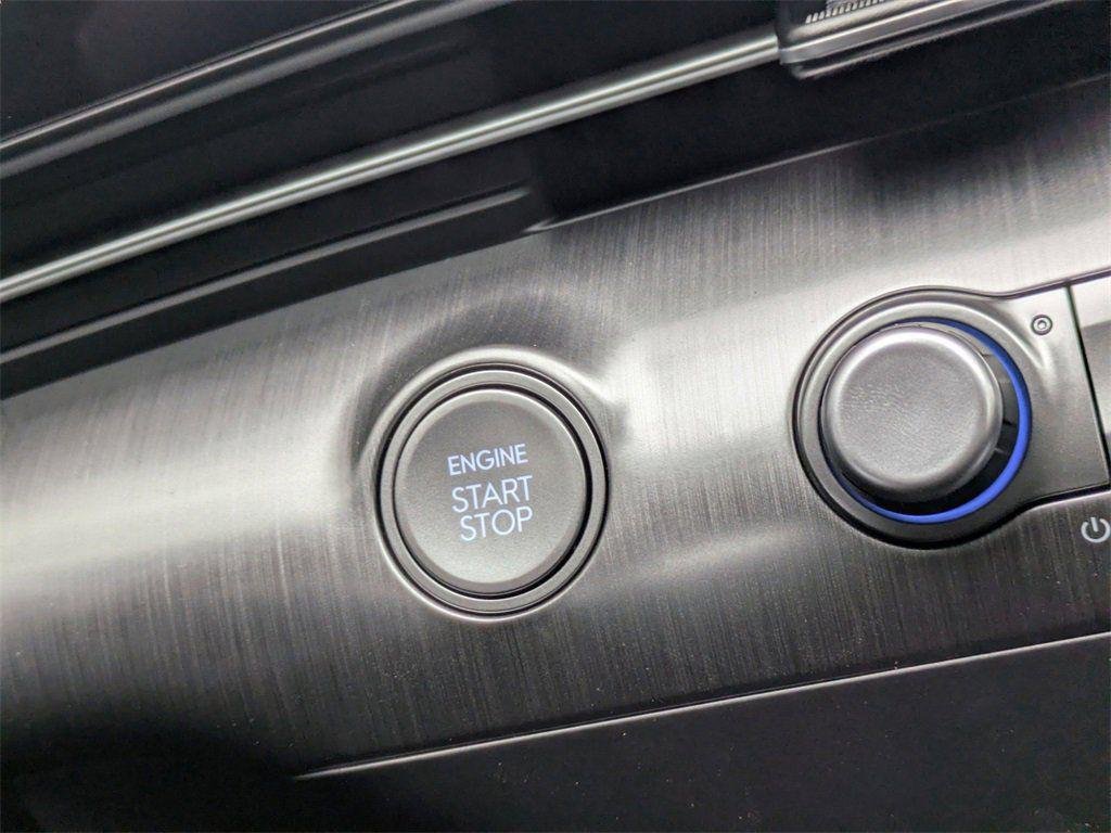 New 2026 Green Hyundai Limited FWD image 35
