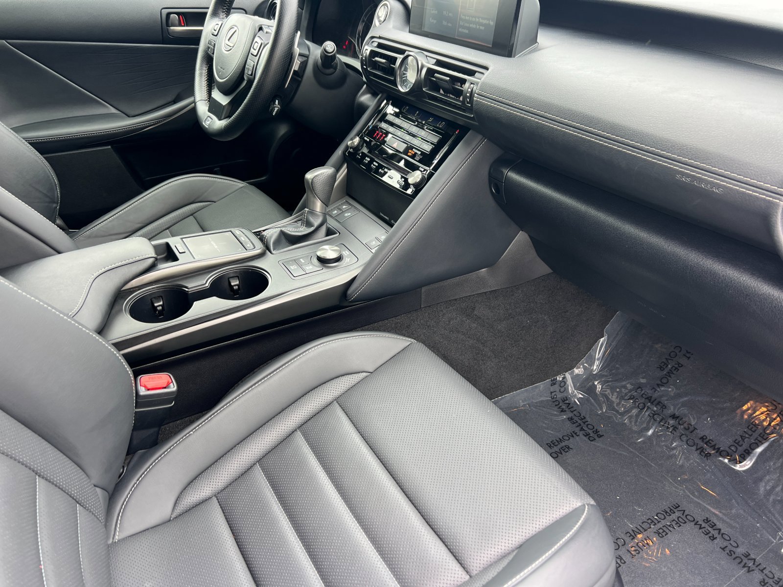 2023 Lexus IS 350 F SPORT - Photo 14