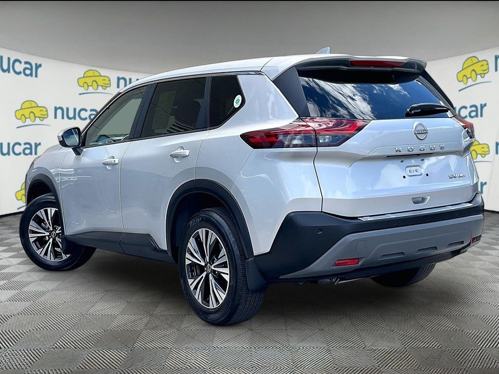 Used 2023 Silver Nissan SV image 4