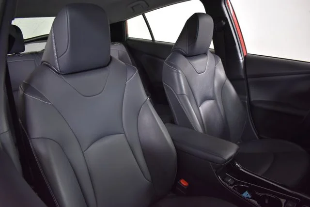 Used 2021 Red Toyota XLE image 18