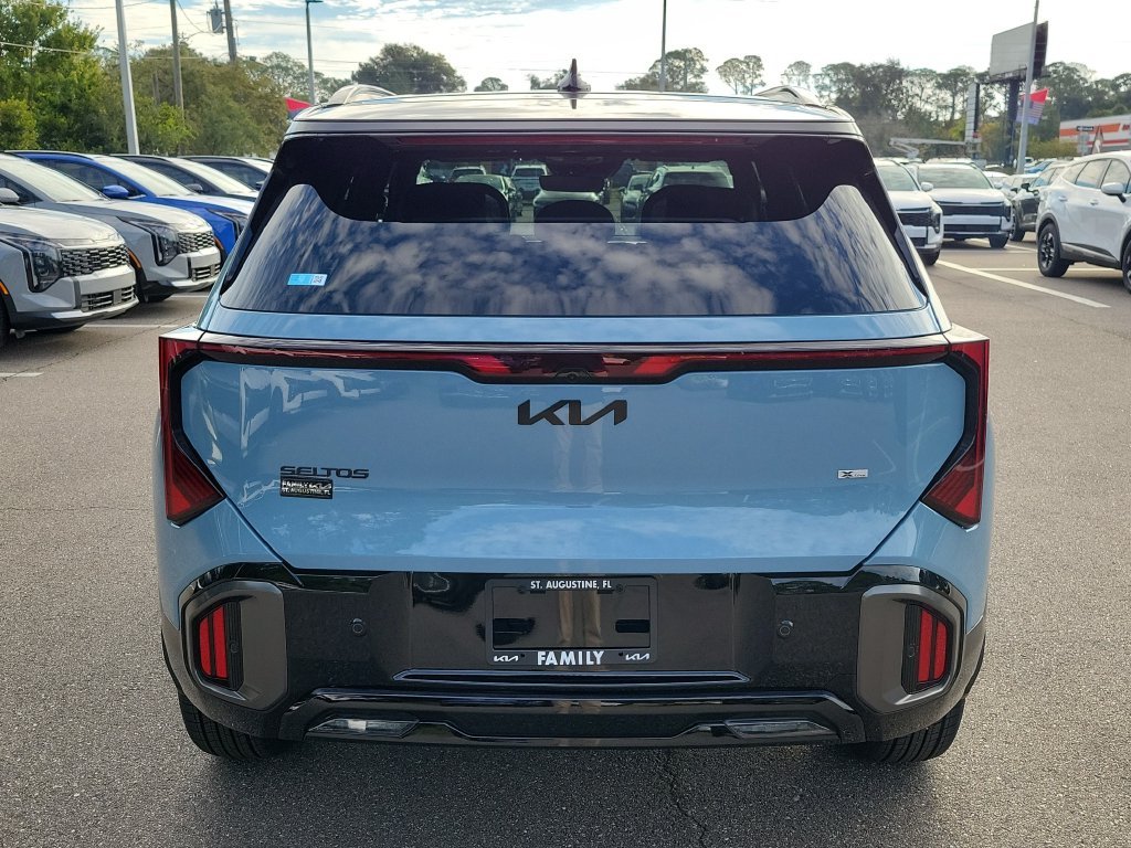 New 2027 Frost Blue / Black Roof Kia X-Line S image 5