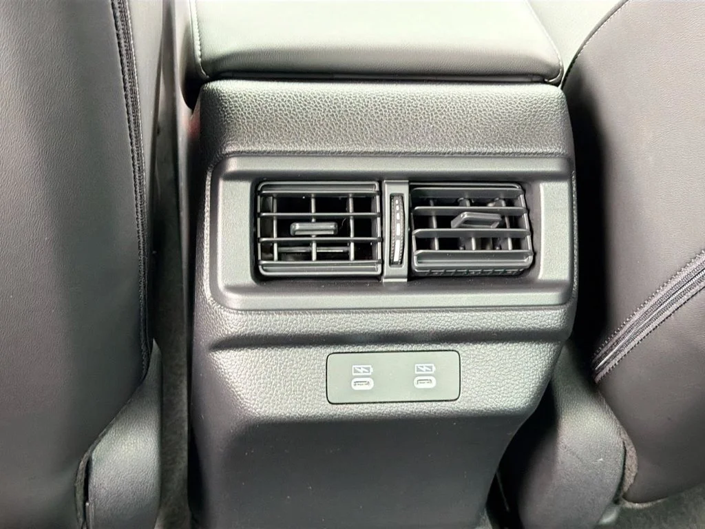 New 2026 Solar Silver Metallic Honda Touring image 22