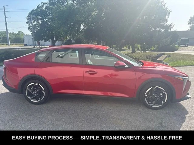 Used 2025 Red Kia EX image 38