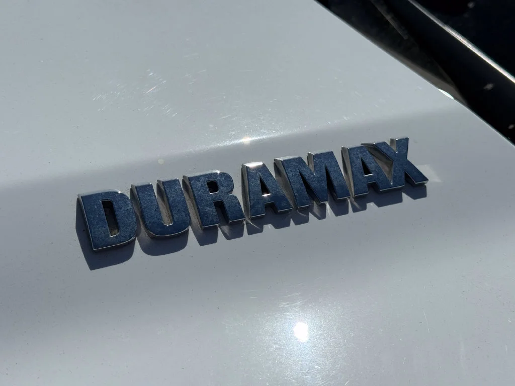 Used 2023 SUMMIT WHITE Chevrolet RST image 20