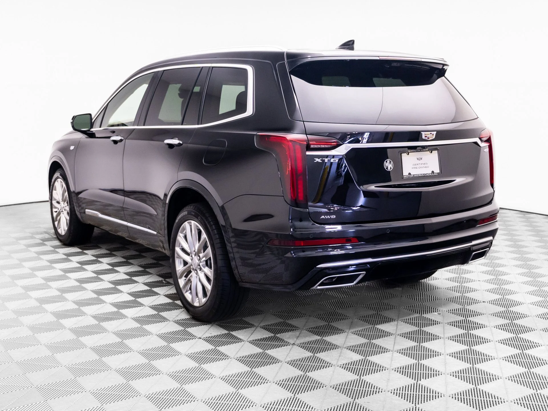 Used 2025 Black Cadillac Premium Luxury image 3