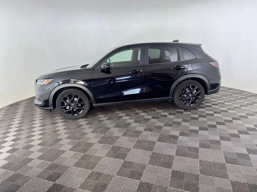 Used 2025 Blue Honda Sport image 9