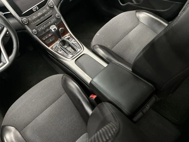 Used 2013 Silver Chevrolet LT image 24