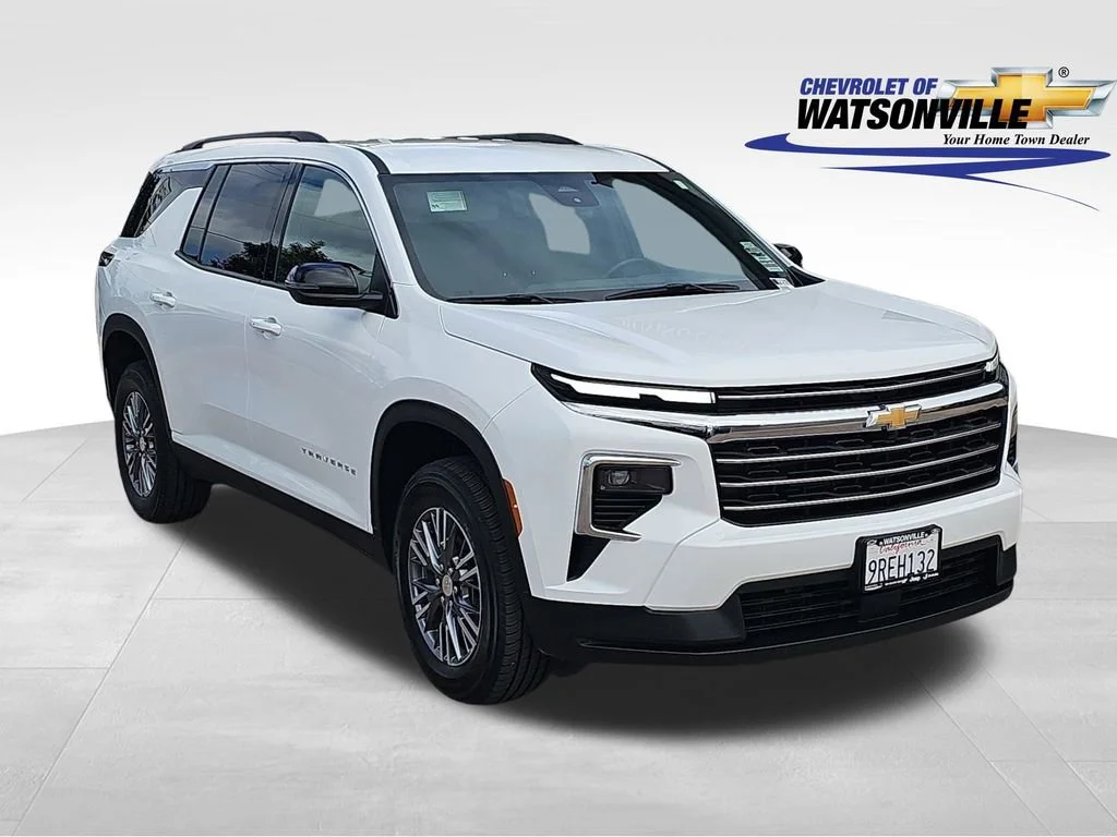 2025 Chevrolet Traverse FWD LT's photo