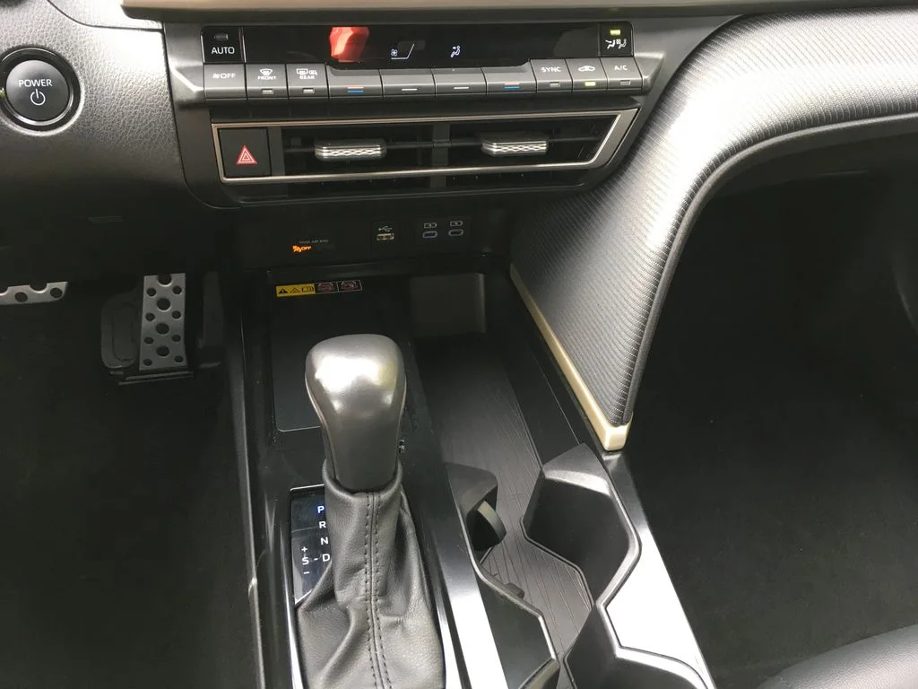Certified Used 2025 White Toyota SE image 17