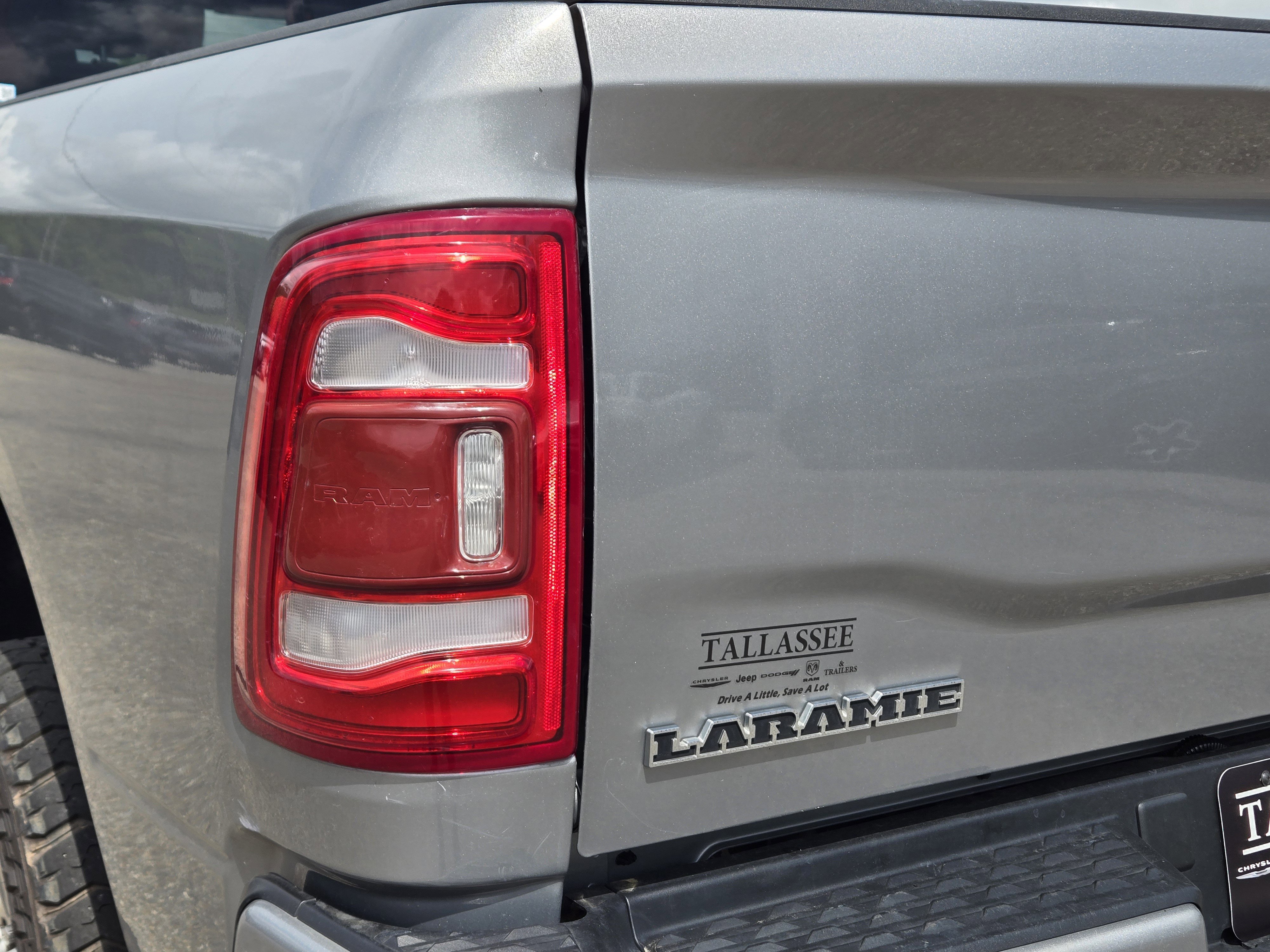 Certified Used 2024 Billet Silver Metallic Clearcoat Ram Laramie image 9
