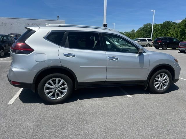Used 2018 Brilliant Silver Nissan SV image 10