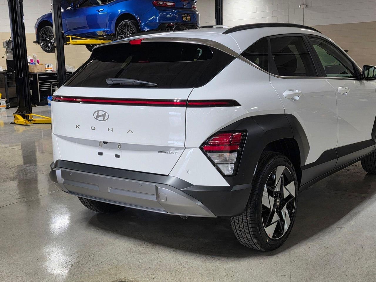 New 2026 Atlas White Hyundai Limited AWD image 11
