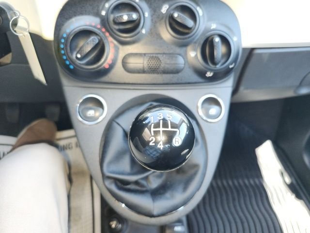 Used 2015 White FIAT Pop image 26