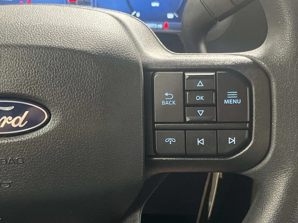 Used 2024 Oxford White Ford XL SUPER CREW 4WD 2.7L V6 1 OWNER image 16