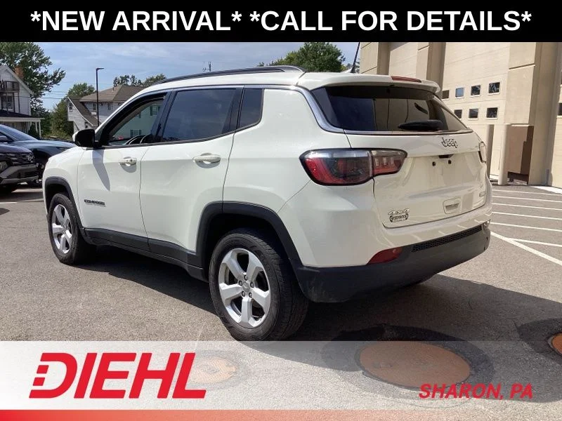 Used 2019 White Jeep Latitude image 5