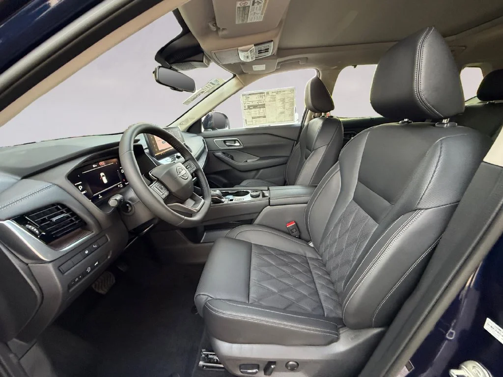 New 2026 Blue Nissan Platinum image 10