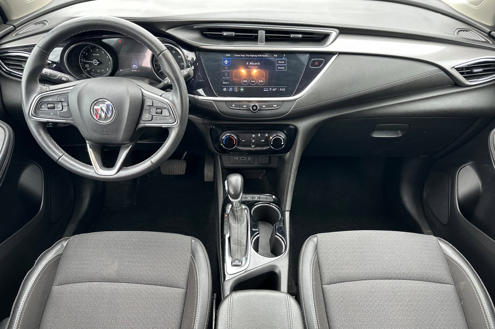 Used 2021 Summit White Buick Preferred image 13