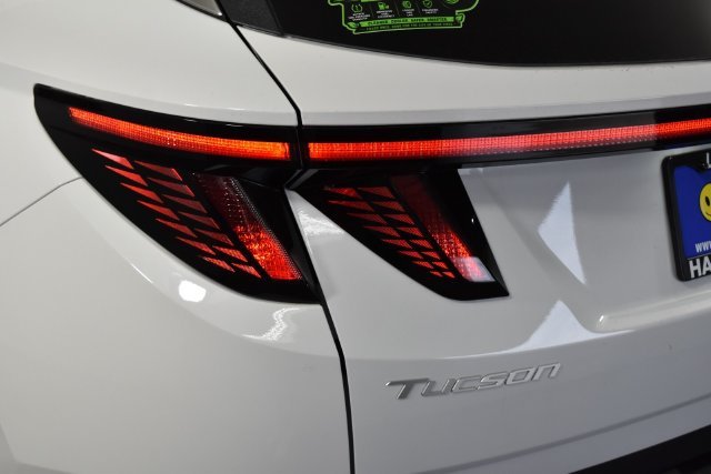 New 2026 White Hyundai SEL Premium AWD image 5