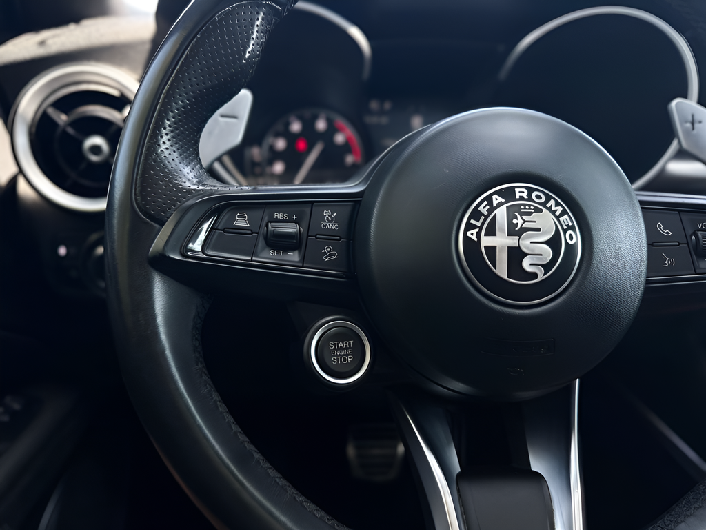 Used 2023 Gray Alfa Romeo Veloce image 12