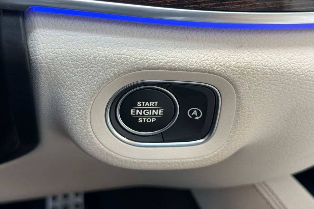 Used 2026 SELENITE GREY METALL Mercedes-Benz GLS 450 image 23