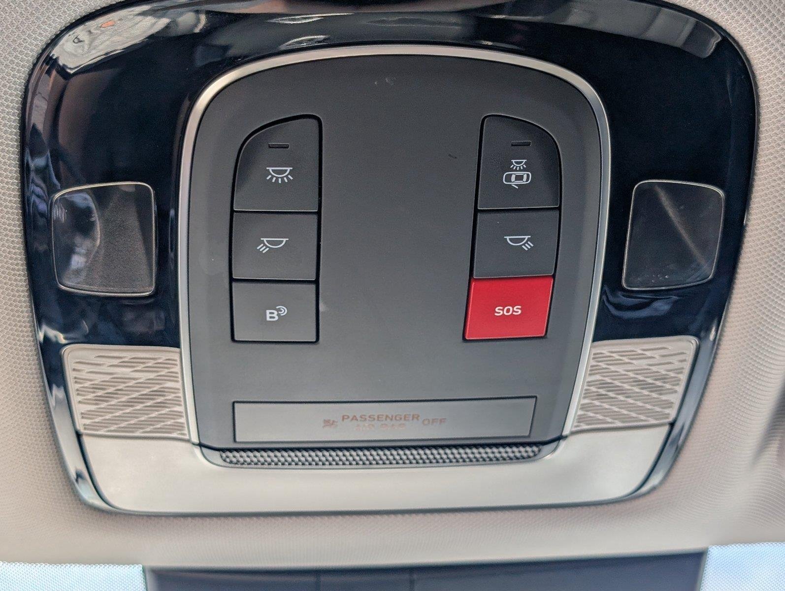Used 2025 Abyss Black Pearl Hyundai SEL image 21