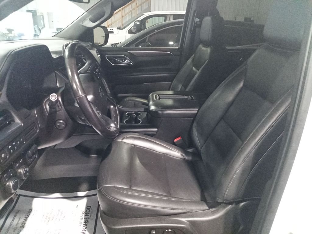 Used 2021 White Chevrolet Z71 image 13