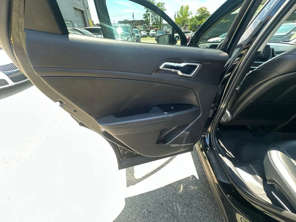Used 2025 Black Kia EX image 25