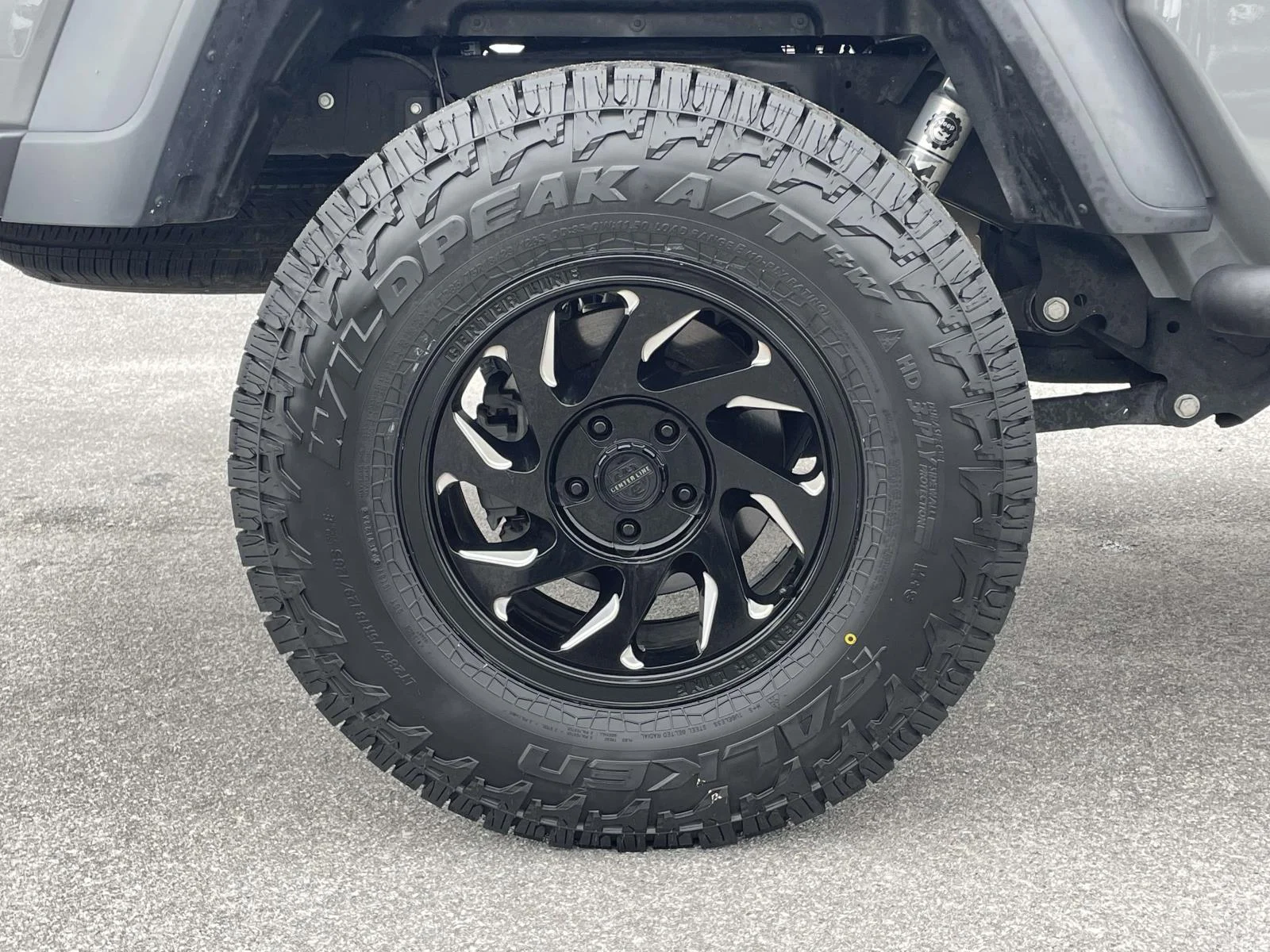 Used 2020 Sting-Gray Clearcoat Jeep Sport S image 30