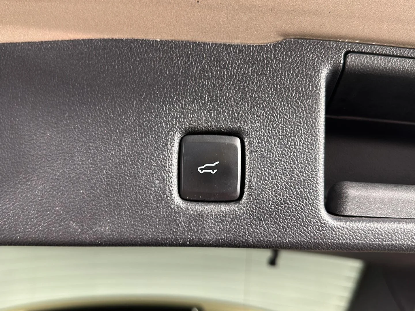 Used 2021 Desert Gold Ford SEL image 26